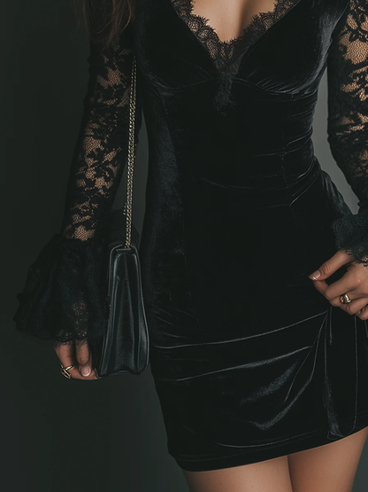 Bell sleeve lace cuff detail