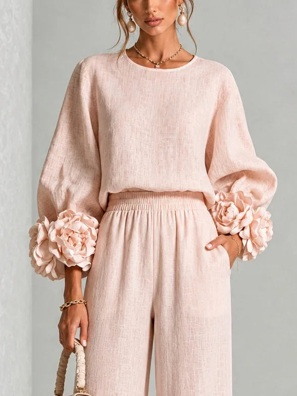 Women's floral cuff top and wide-leg pants set, pink, close-up of the floral cuffs