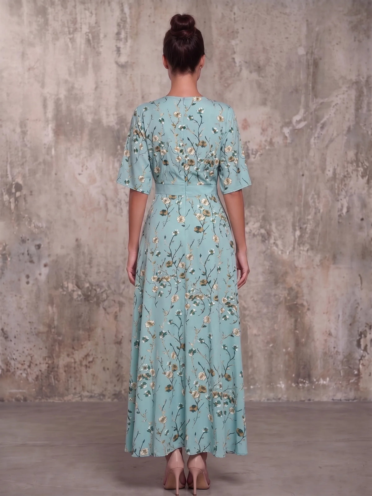 Women's floral wrap maxi dress with V-neck and sleeves, green, back view