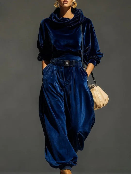 Women's hooded sweatshirt and baggy trousers set with belt, blue, front view