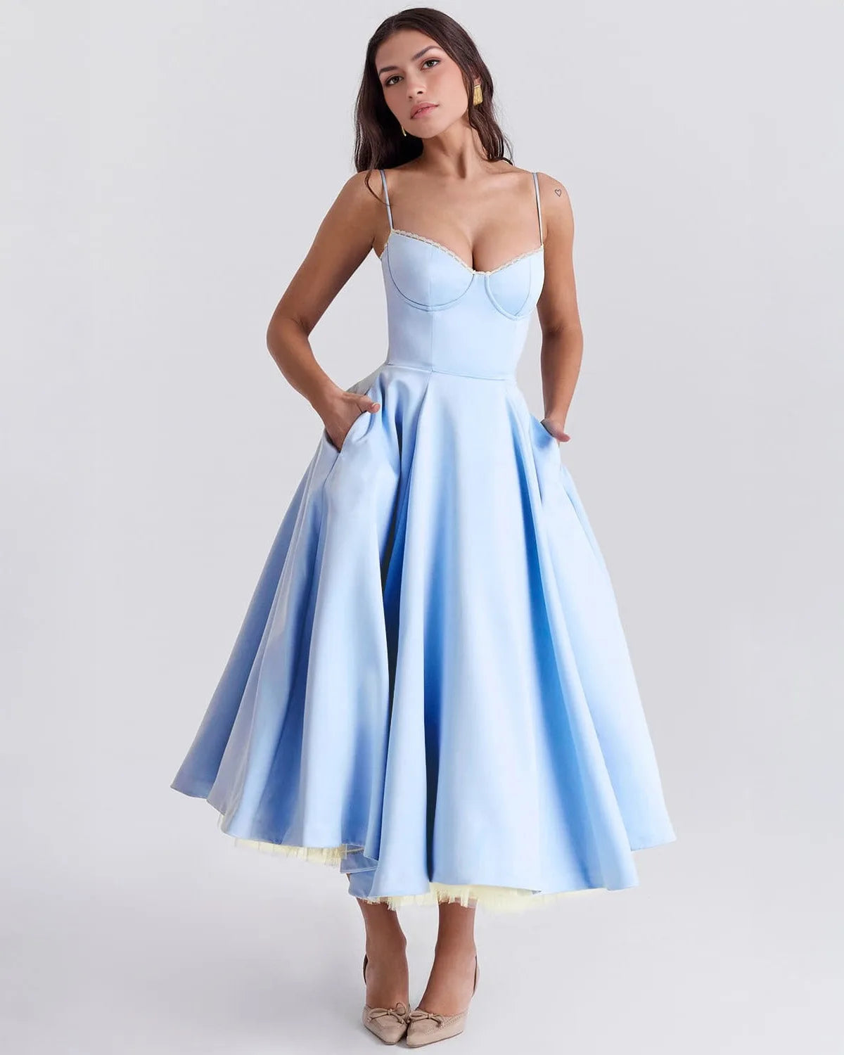 Women's sweetheart midi dress with fitted bodice and full skirt, light blue, front view