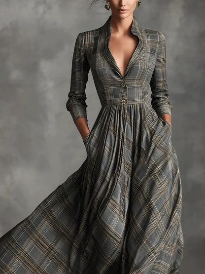 Tartan maxi dress V-neck and long sleeves top detail